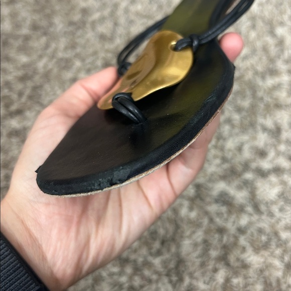 Tory Burch “Patos” Black and Gold Sandals Sz 8 1/2 - Picture 3 of 11